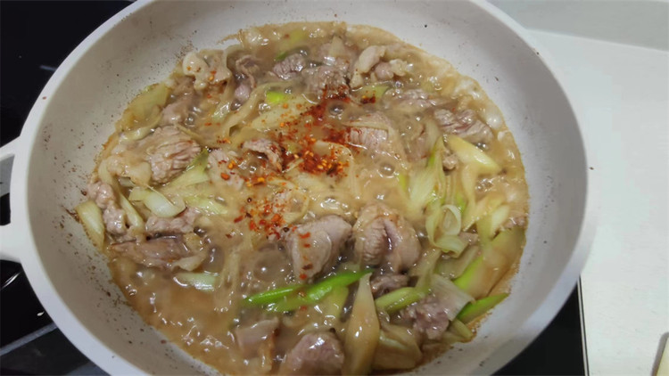 葱爆孜然羊肉的做法