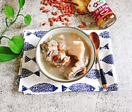 莲藕排骨汤#橄榄中国味 感恩添美味#的做法