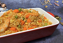 #巨下饭的家常菜#蟹黄炒饭，太香了的做法
