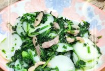 #开启冬日滋补新吃法#荠菜肉丝炒年糕的做法