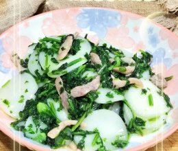 #开启冬日滋补新吃法#荠菜肉丝炒年糕的做法