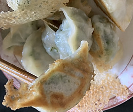 水煎饺子的做法