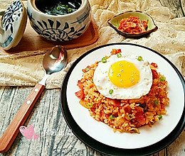 泡菜培根炒饭&昆布汤#丘比沙拉汁#的做法