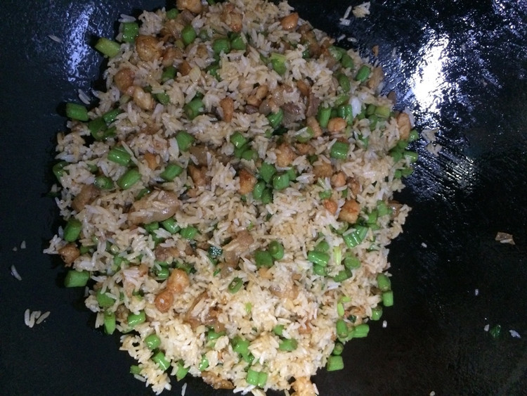 豆角炒饭的做法