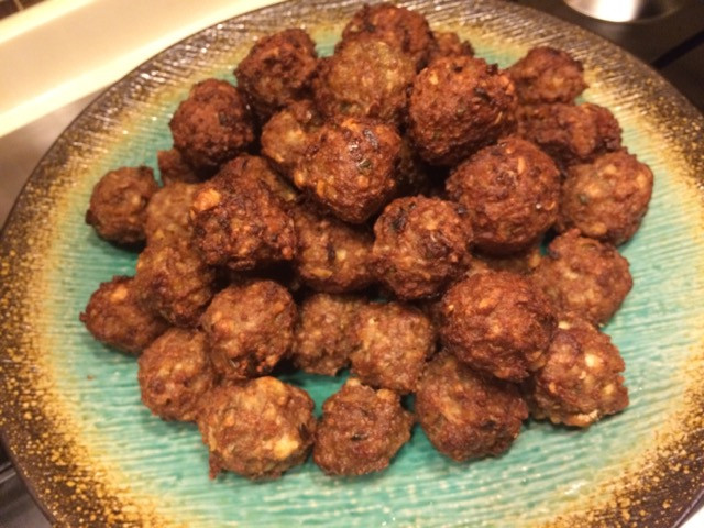 油炸丸子的做法