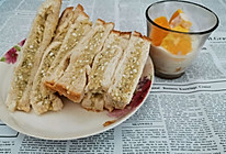 #美食视频挑战赛# 鸡蛋土豆泥三明治的做法