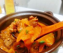 砂锅西红柿焖牛腩的做法