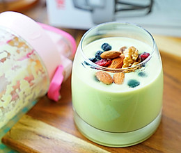 牛油果香蕉奶昔的做法