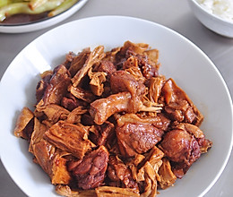 #以美食的名义说爱她#腐竹啤酒鸭的做法