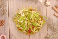 #袋福到万家#蒜苗炒腊肠的做法