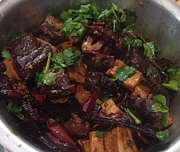 笋子烧牛肉的做法
