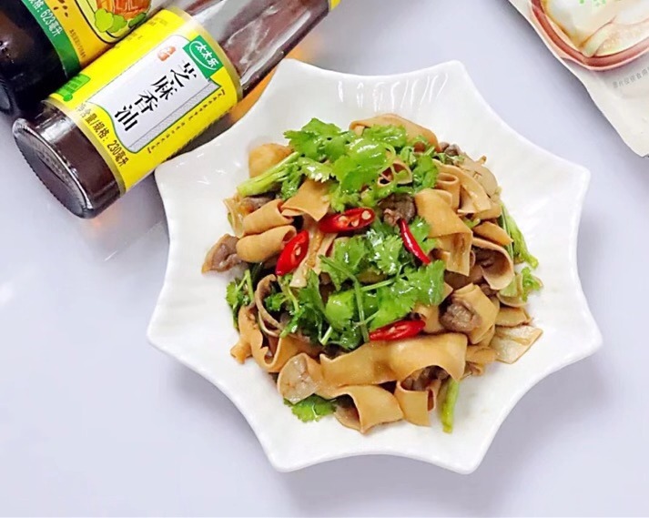 《高阶菜谱》老虎鹅肠的做法