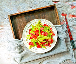 #无腊味，不新年#香芹炒腊肠的做法