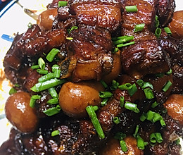 #肉食主义#红烧五花肉焖鹌鹑蛋的做法