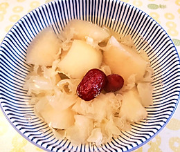 冰糖雪梨银耳汤的做法