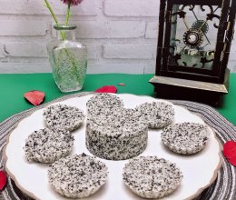 补肾补钙黑芝麻松糕的做法