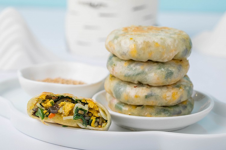 三鲜韭菜饼的做法