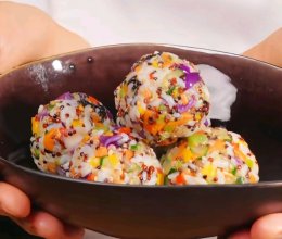 多彩蔬菜饭团的做法