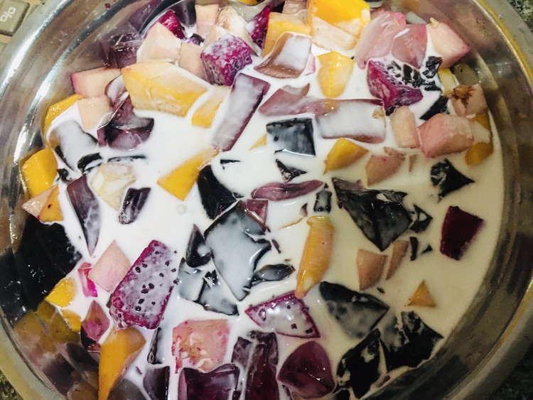 彩色黑白凉粉的做法