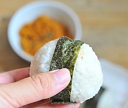 肉松饭团的做法