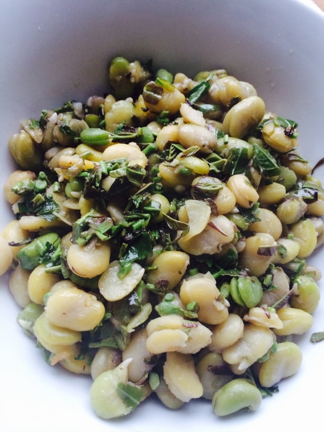 香椿炒胡豆的做法