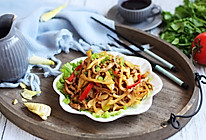 #春天肉菜这样吃# 肉丝炒春笋的做法