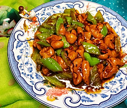 尖椒肥肠的做法
