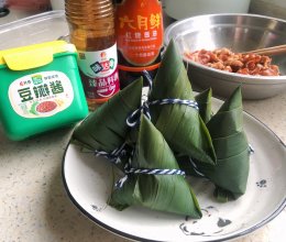 酱肉粽的做法