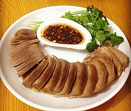 熏汁猪舌——附：如何挑选清洗猪舌头的做法