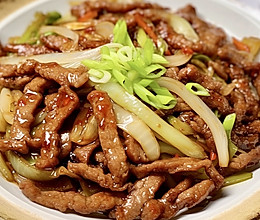 这样做白菜梗炒肉好吃又下饭，肉丝嫩滑 白菜梗脆爽的做法
