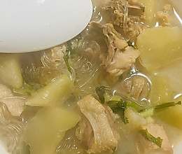 莴笋炖腊鸡的做法