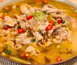 金汤酸菜肉片的做法