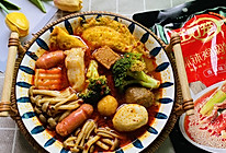 #夏日开胃餐#黄金蛋饺西兰花蟹味菇火腿肠海鲜丸子蟹柳麻辣烫的做法