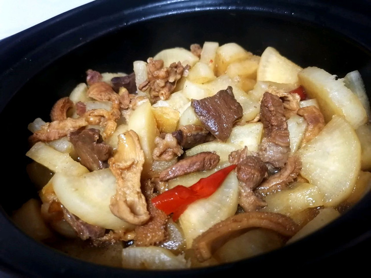 砂锅牛杂炖白萝卜的做法