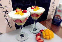 #草莓季#草莓芒果酸奶思慕雪的做法