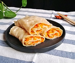 #晒出你的团圆大餐#胡萝卜菜卷的做法