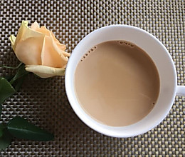 自制美味奶茶的做法