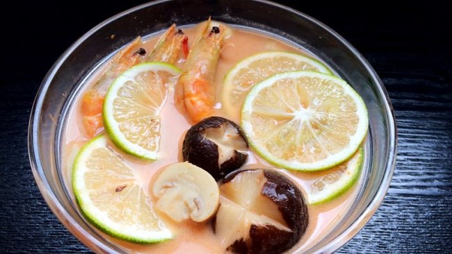 Tom Yam Kung｛泰式冬阴功汤｝的做法
