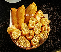 #硬核菜谱制作人#早餐自家炸油条的做法