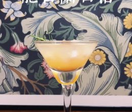 #玩心出道丨夏日DIY玩心潮饮挑战赛#龙舌兰日落的做法