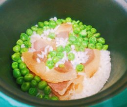 云南春日宴~火腿豌豆焖饭(龙抬头)的做法