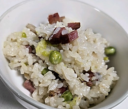 豌豆腊肉酒米饭的做法