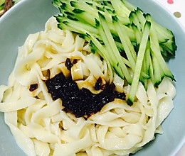 老北京葱香酱油汆面的做法