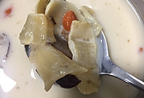花胶炖牛奶的做法