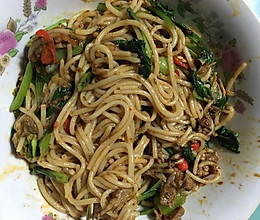 牛肉炒米线的做法