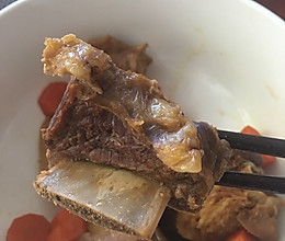 炖牛排骨的做法