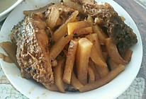 白萝卜烩草鱼的做法