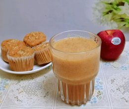 鲜榨苹果桃汁的做法