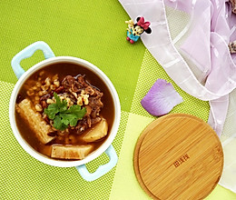 #一口新年味，全家享佳味# 山药沙参薏米牛骨汤的做法