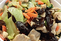 莴笋炒鸡片的做法